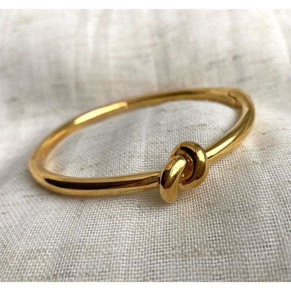 kate spade Jewelry - Kate Spade Sailor’s Knot Gold Plated Hinged Bangle Bracelet